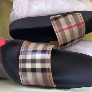Authentic Kids Burberry slides